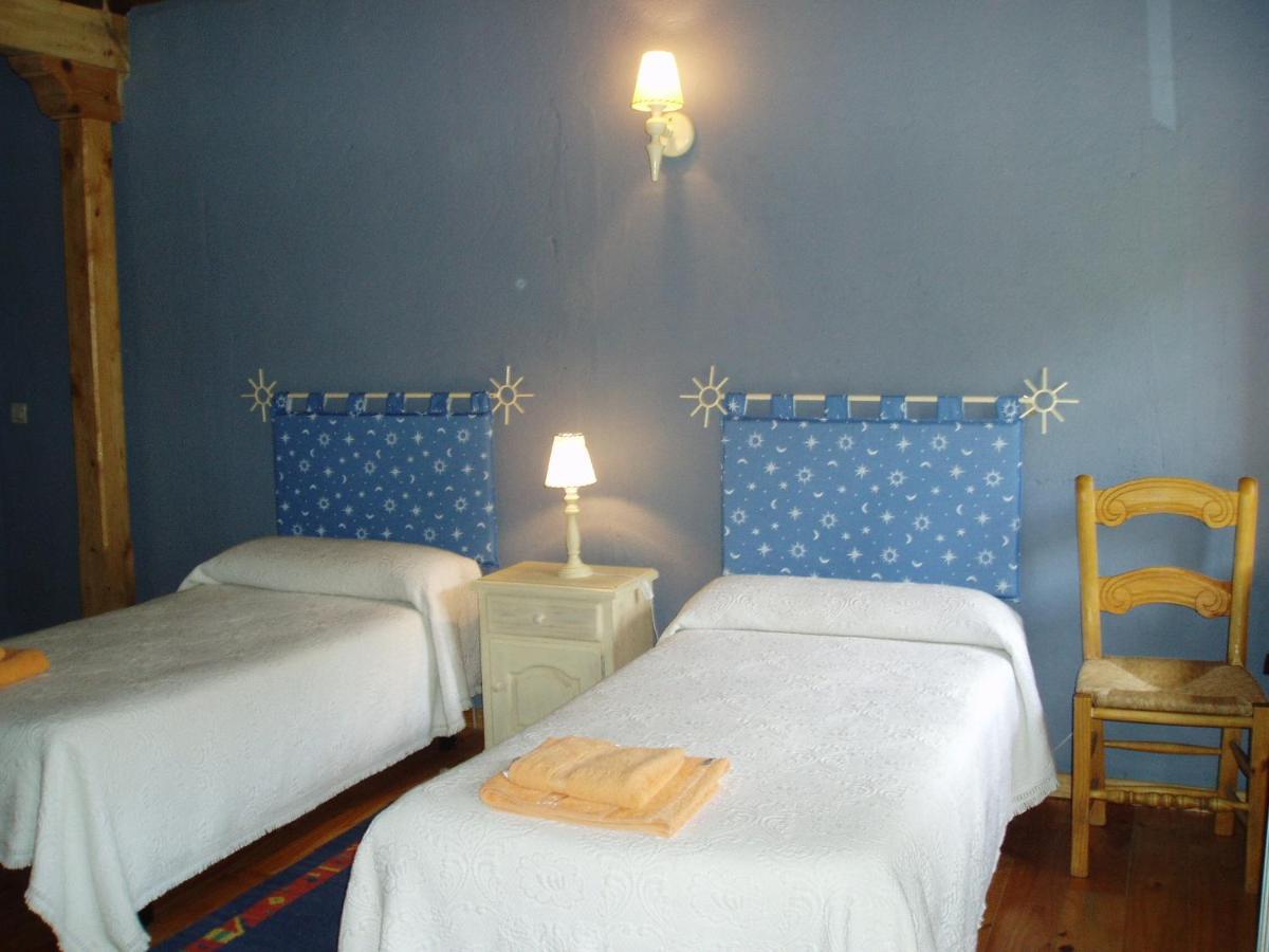 Hotel Rural El Urogallo Murias de Paredes Chambre photo