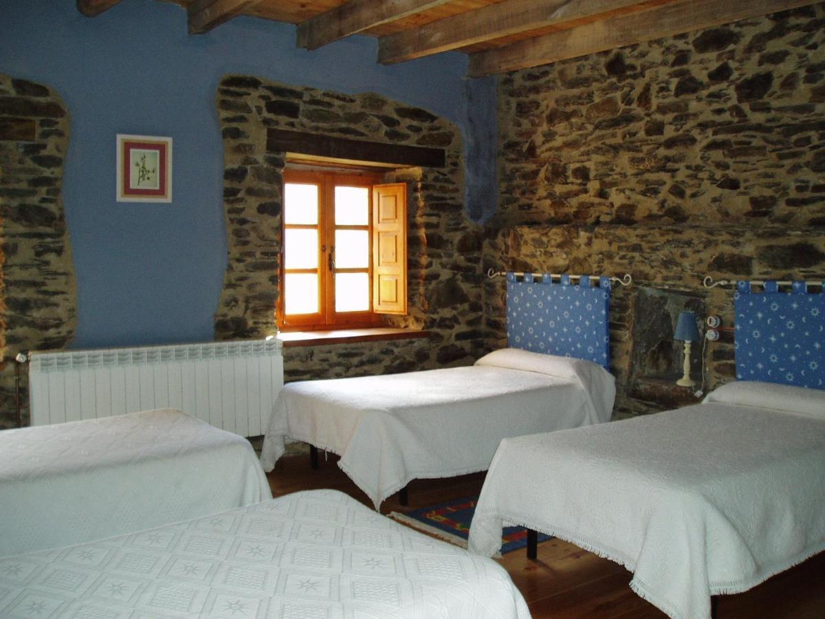 Hotel Rural El Urogallo Murias de Paredes Chambre photo